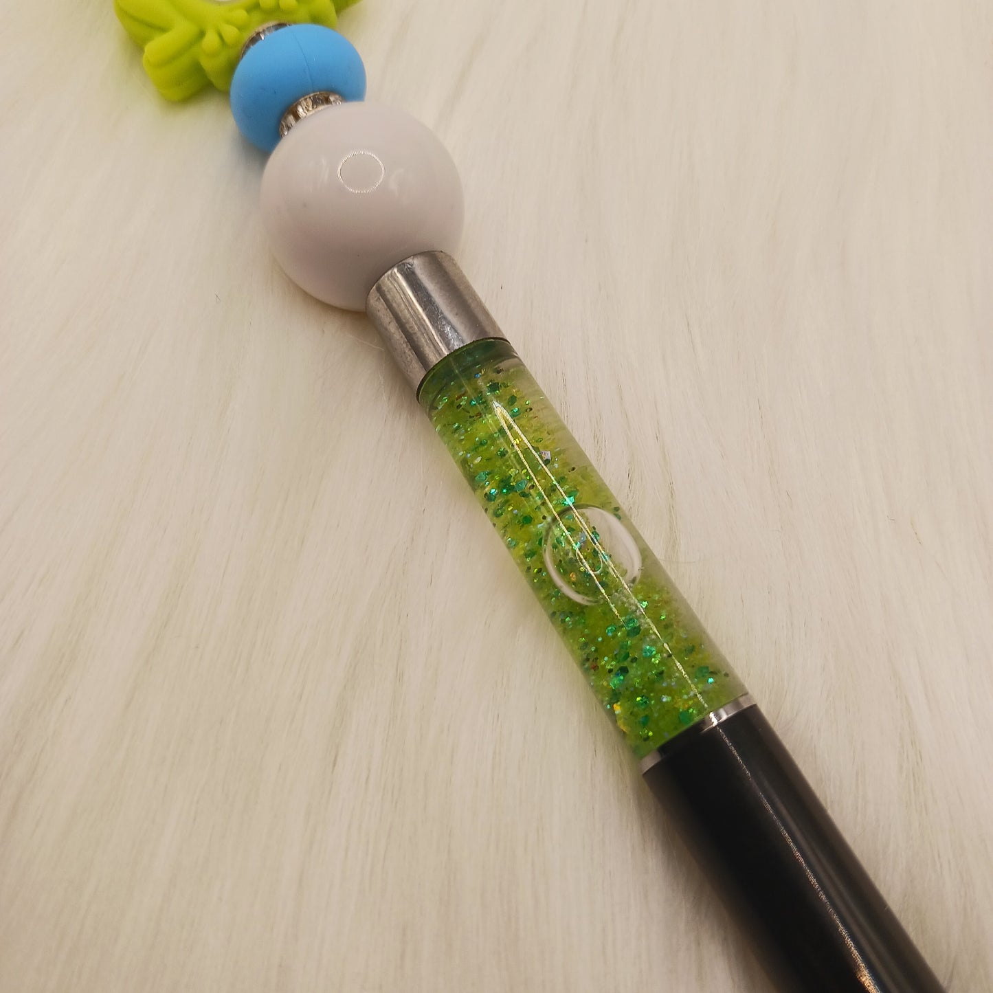 Green frog beaded glitter snowglobe pen