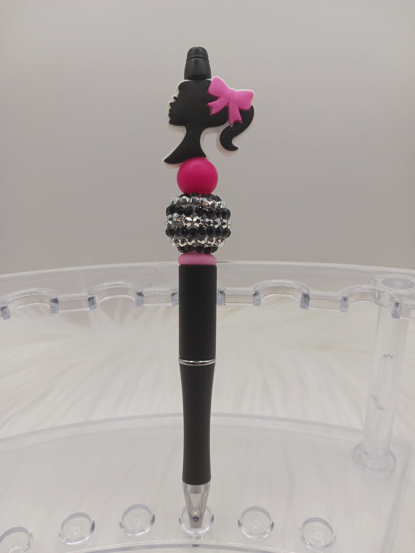 Pink bow doll beaded pen