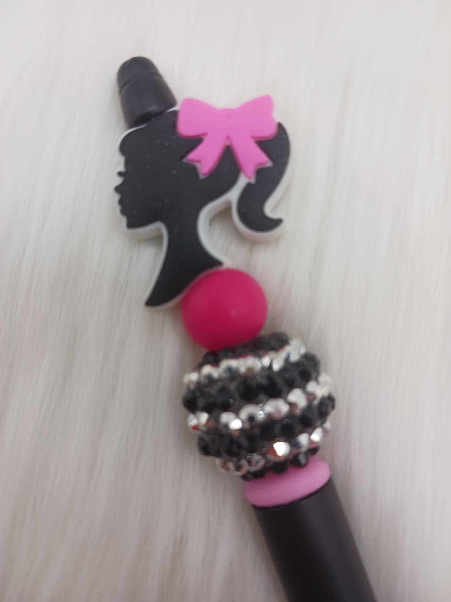 Pink bow doll beaded pen