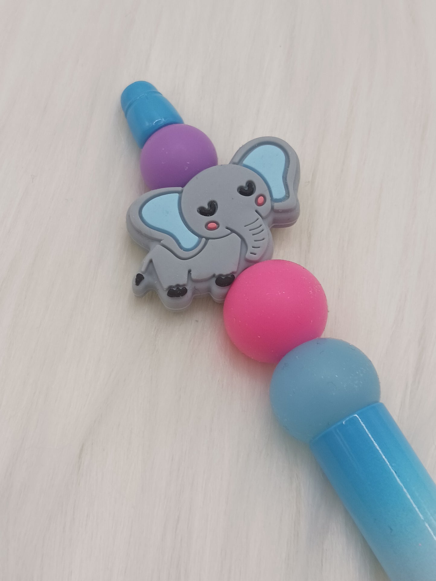 Pink and blue elephant beaded pen