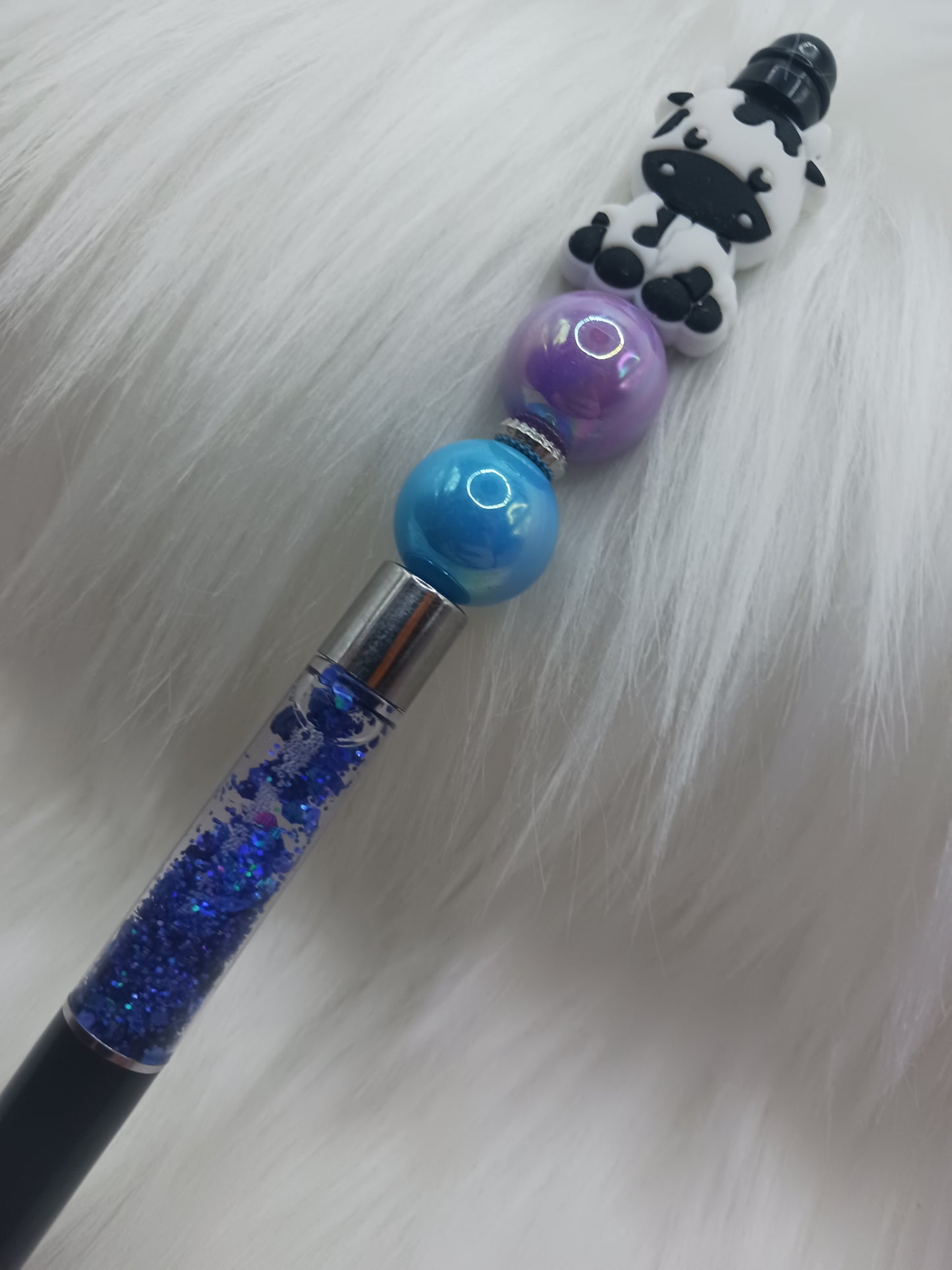 Silicone beaded cow snow globe pen