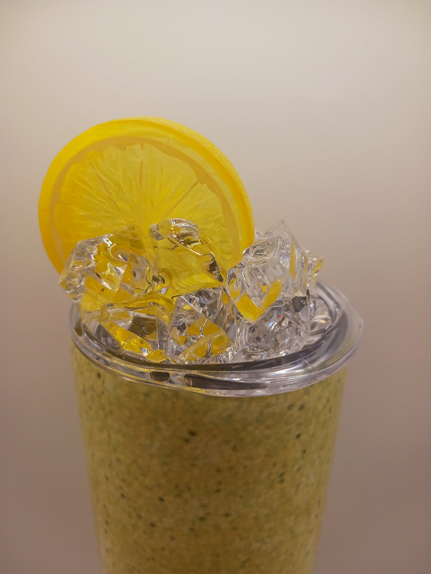 Crushed iced lemonade tumbler