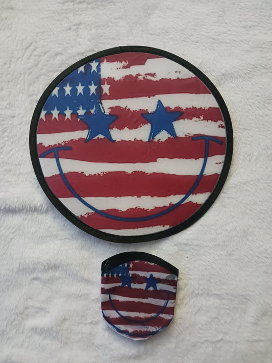 Patriotic smiley face flying disc