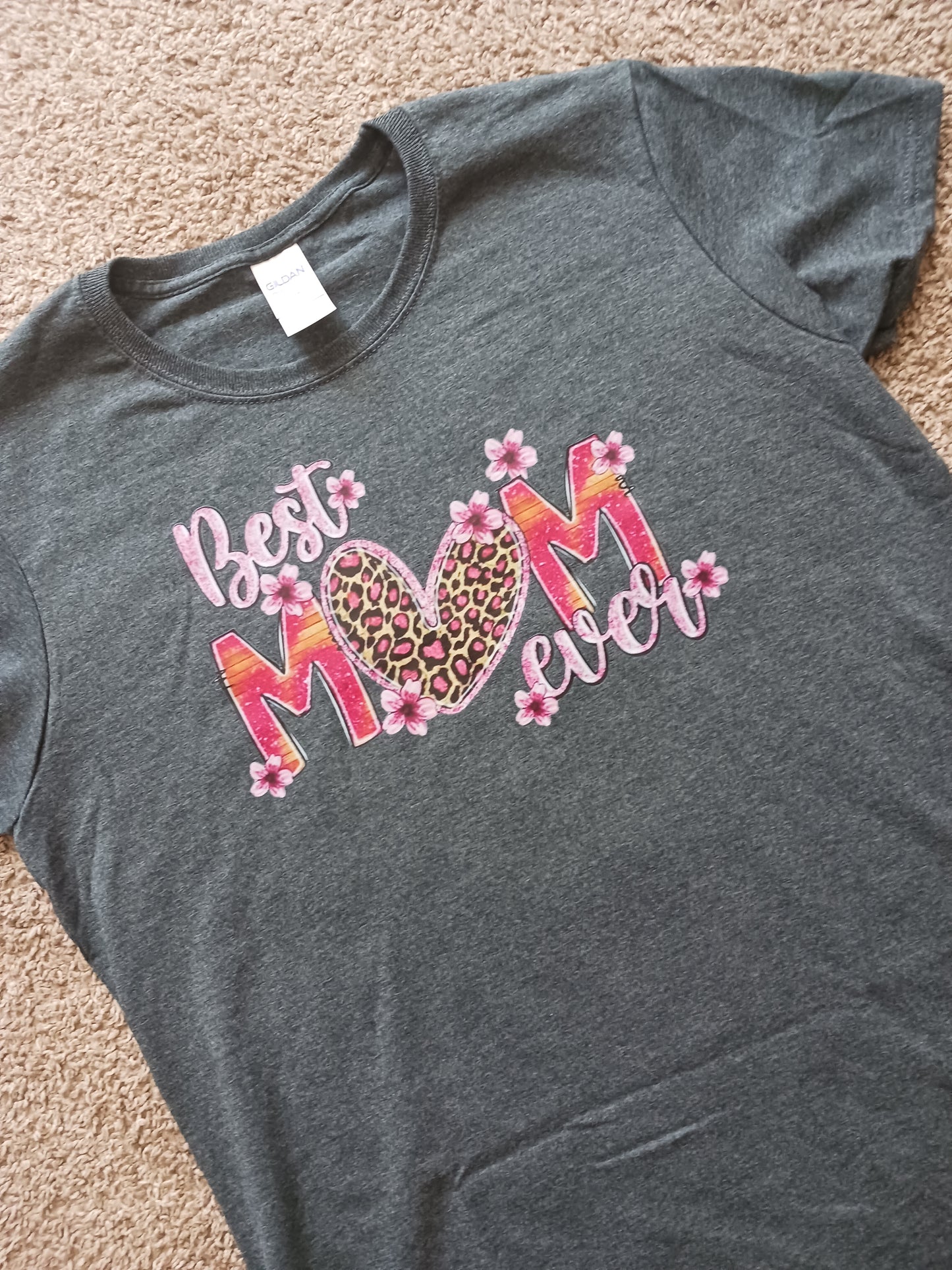 Best mom ever ladies Tshirt