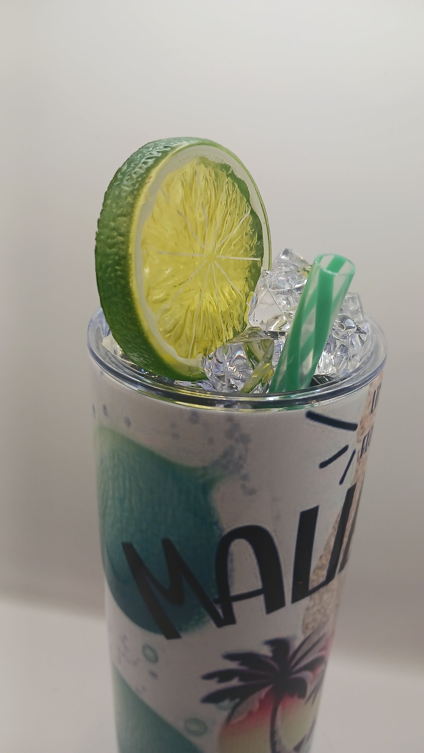 Lime rum with ice topper 20 oz tumbler