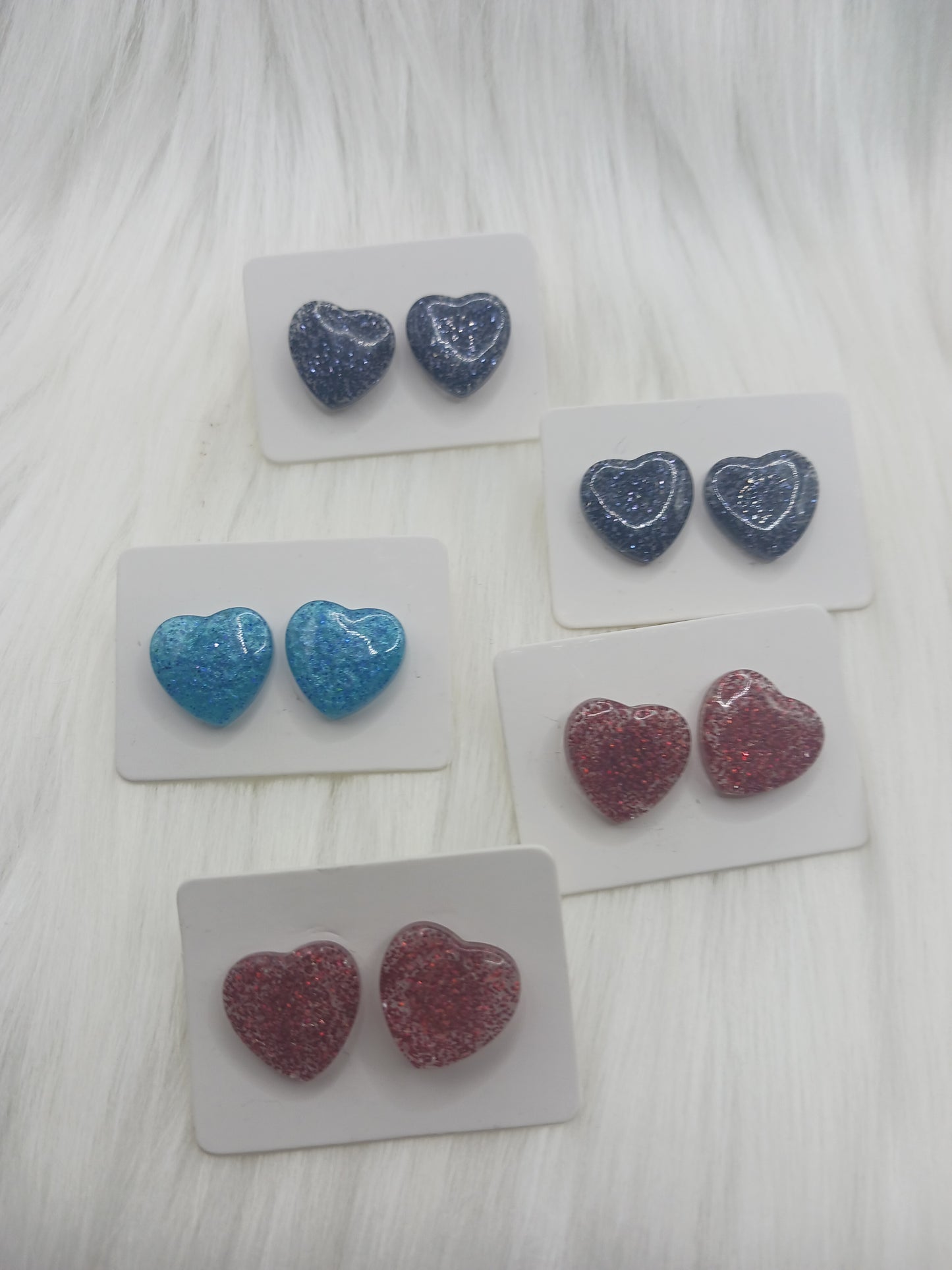 Heart solid stud earrings