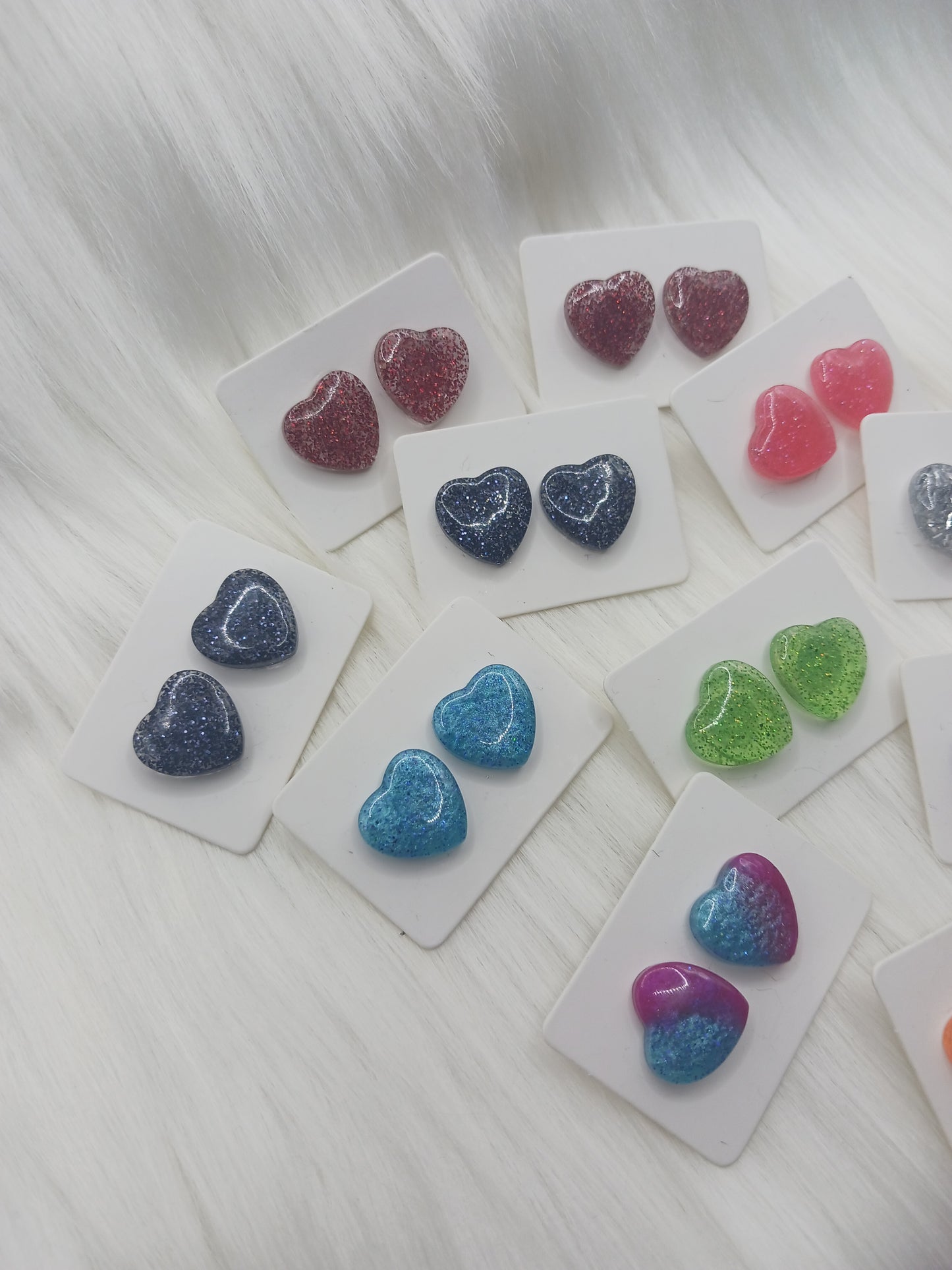 Heart solid stud earrings