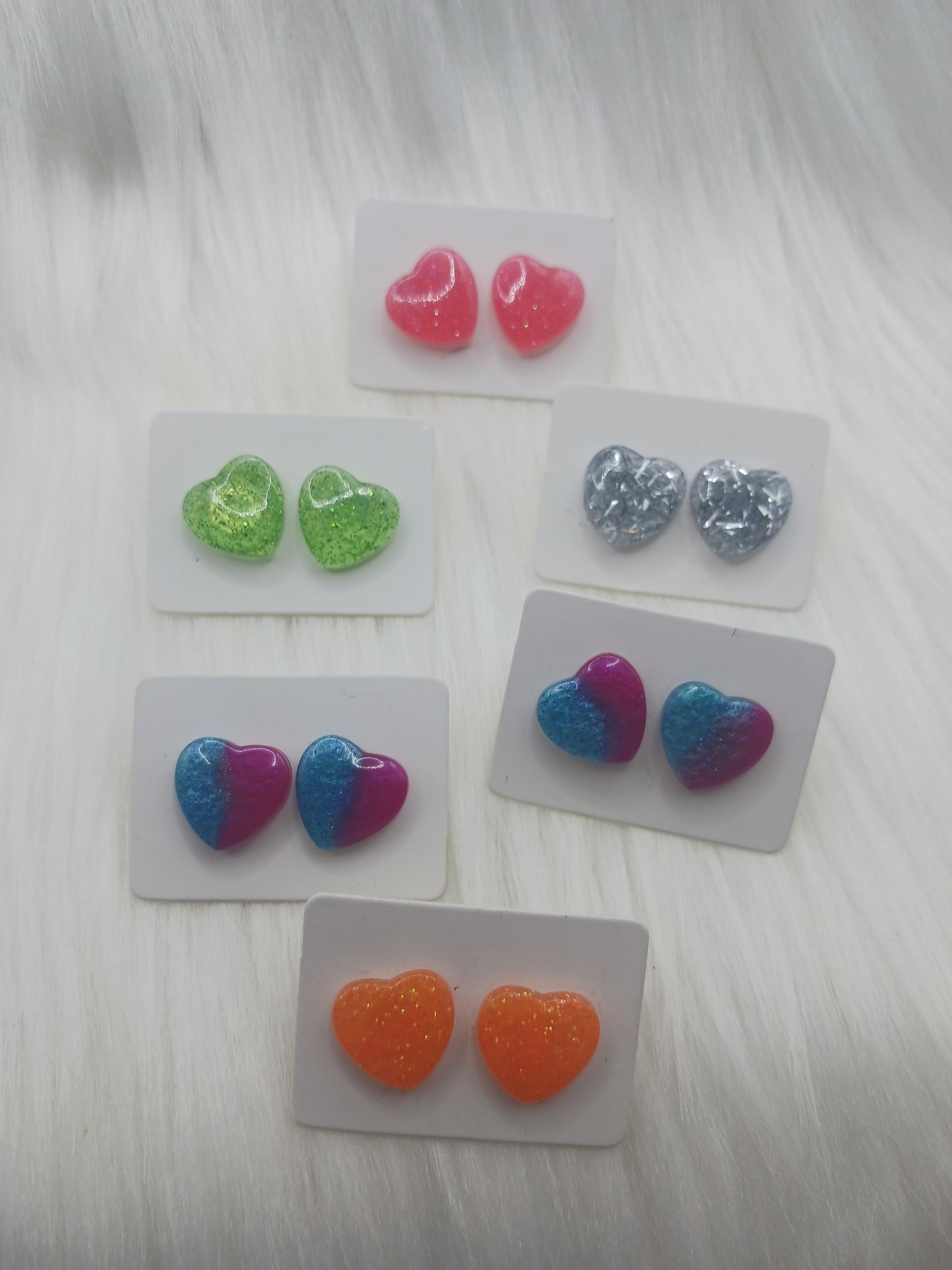 Heart solid stud earrings