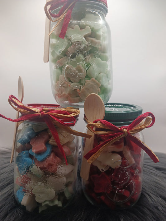 7 oz Christmas shaped soy wax melt jars with spoon