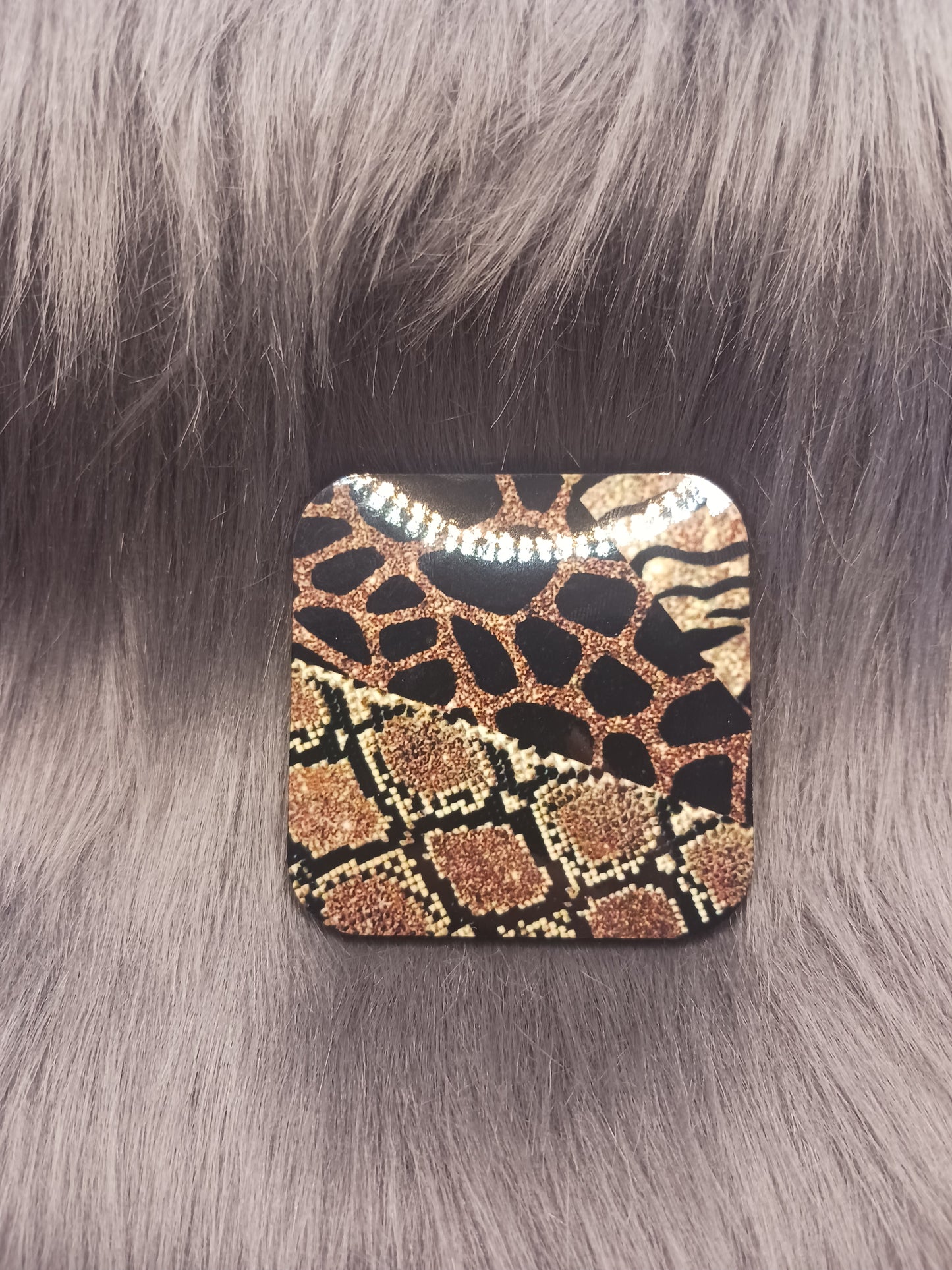 Animal print magnet 2