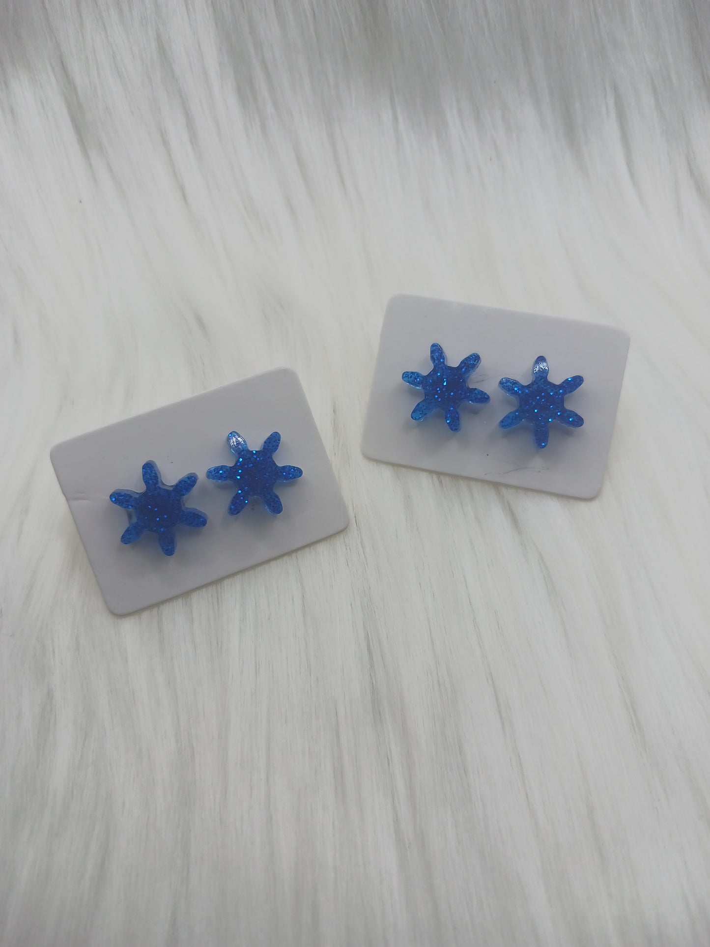 Snowflake stud earrings